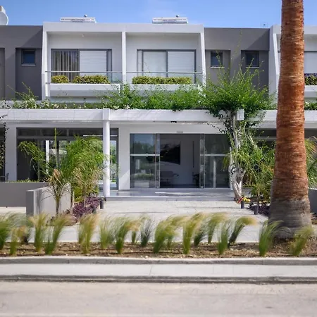 Smaragdi アパート *