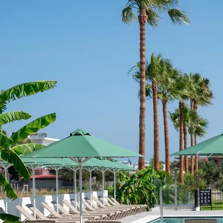 Smaragdi アパート *